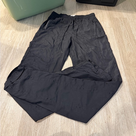 EPTM Black Men's Joggers - Picture 2 of 3
